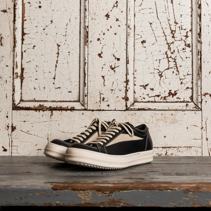 Vintage Low Leather, Black-Milk
